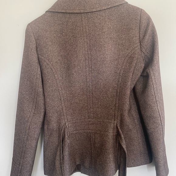 Chic Brown jacket with stylish neckline - Picture 3 of 5